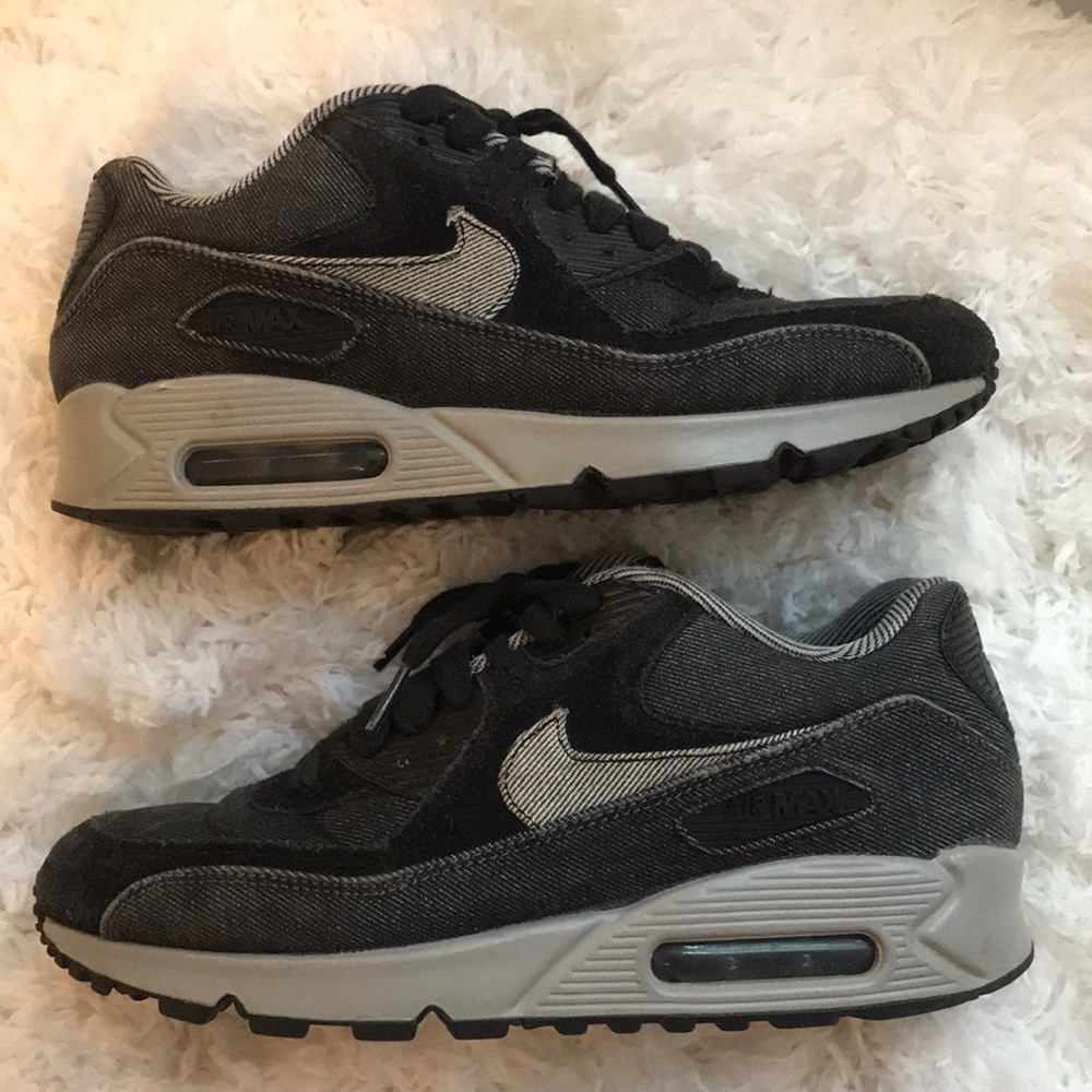 Nike Air Maxes